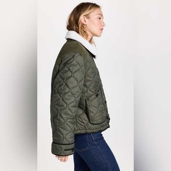 Moose Knuckles
Webster Jacket women size large - Picture 3 of 12